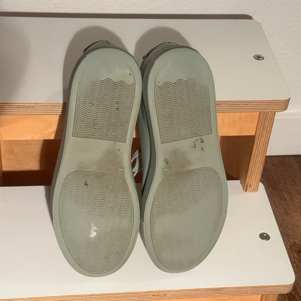 Common Projects SIZE 37 Vintage Green Achilles Low Sneakers | 3701 37 1095 - Picture 3 of 9